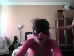 Amateur Foot Fetish Girlfriend Sucks and gives a Footjob