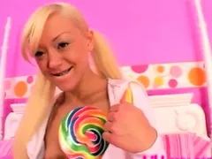 Lil lexy masturbates