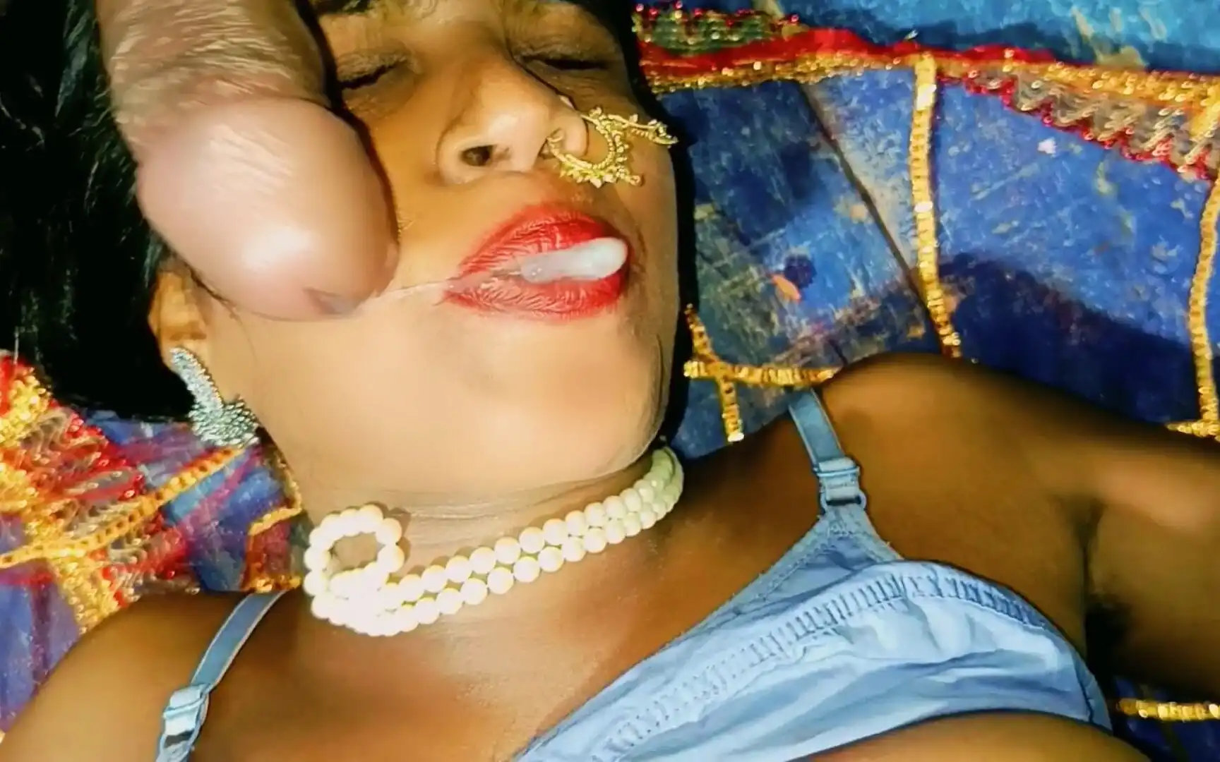 A Collage Girl Fucking and Blowjob by Her Boyfriend After Marriage in Hostel