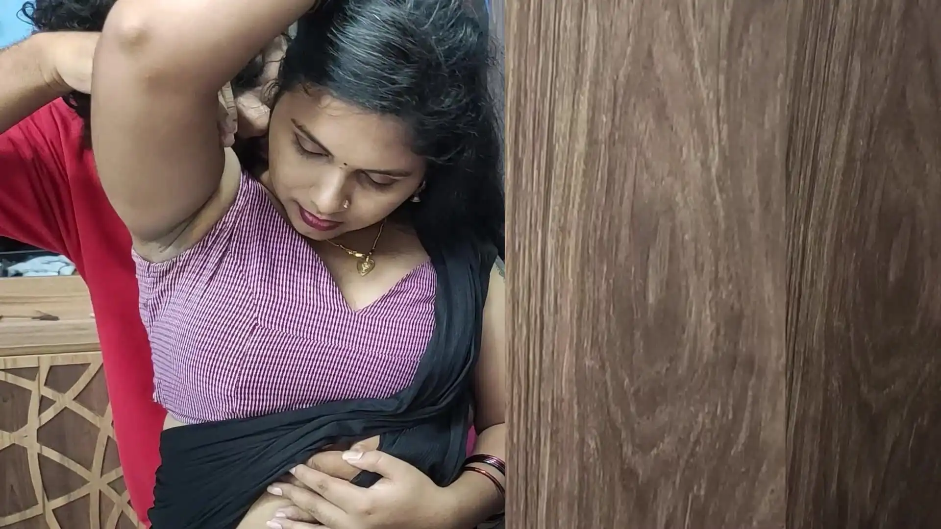 Sex with My Hot Bhabhi Girl Friend in Half Saree
