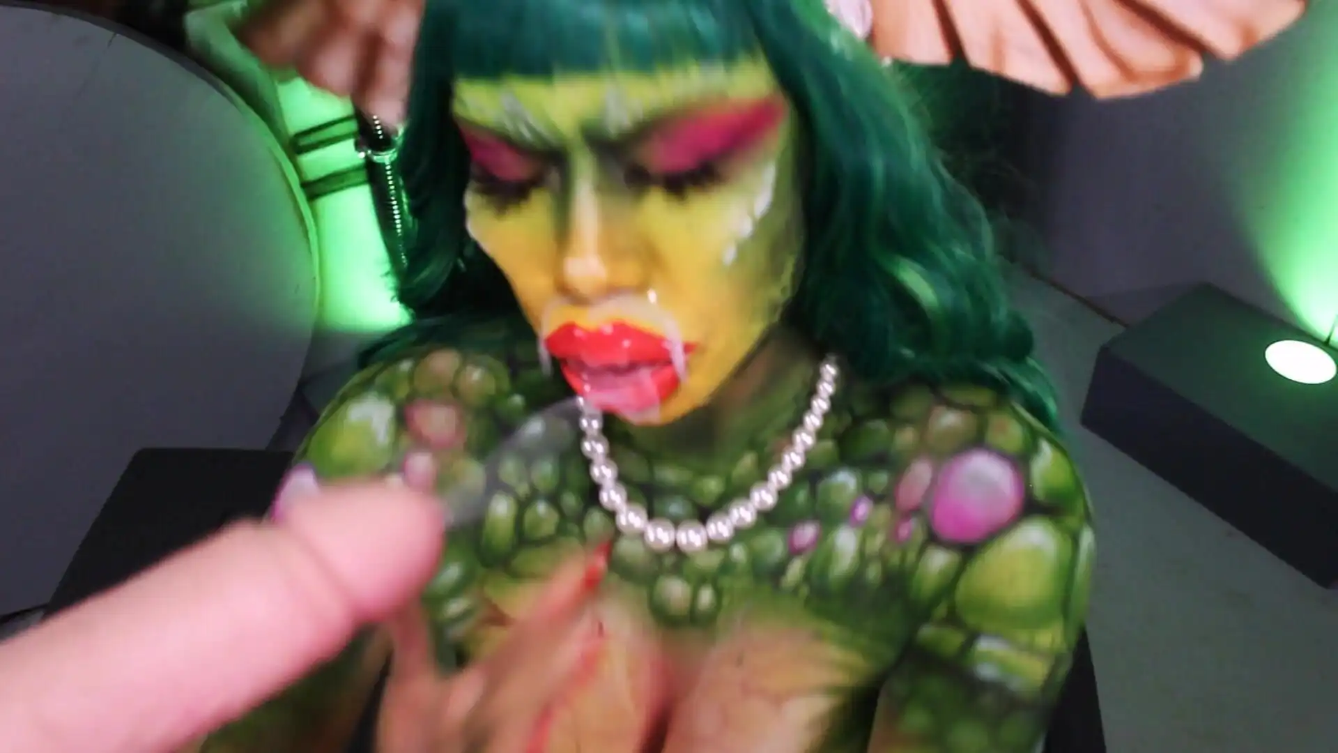 Gremlins Monster Mommy Loves U!! Greta Cosplay