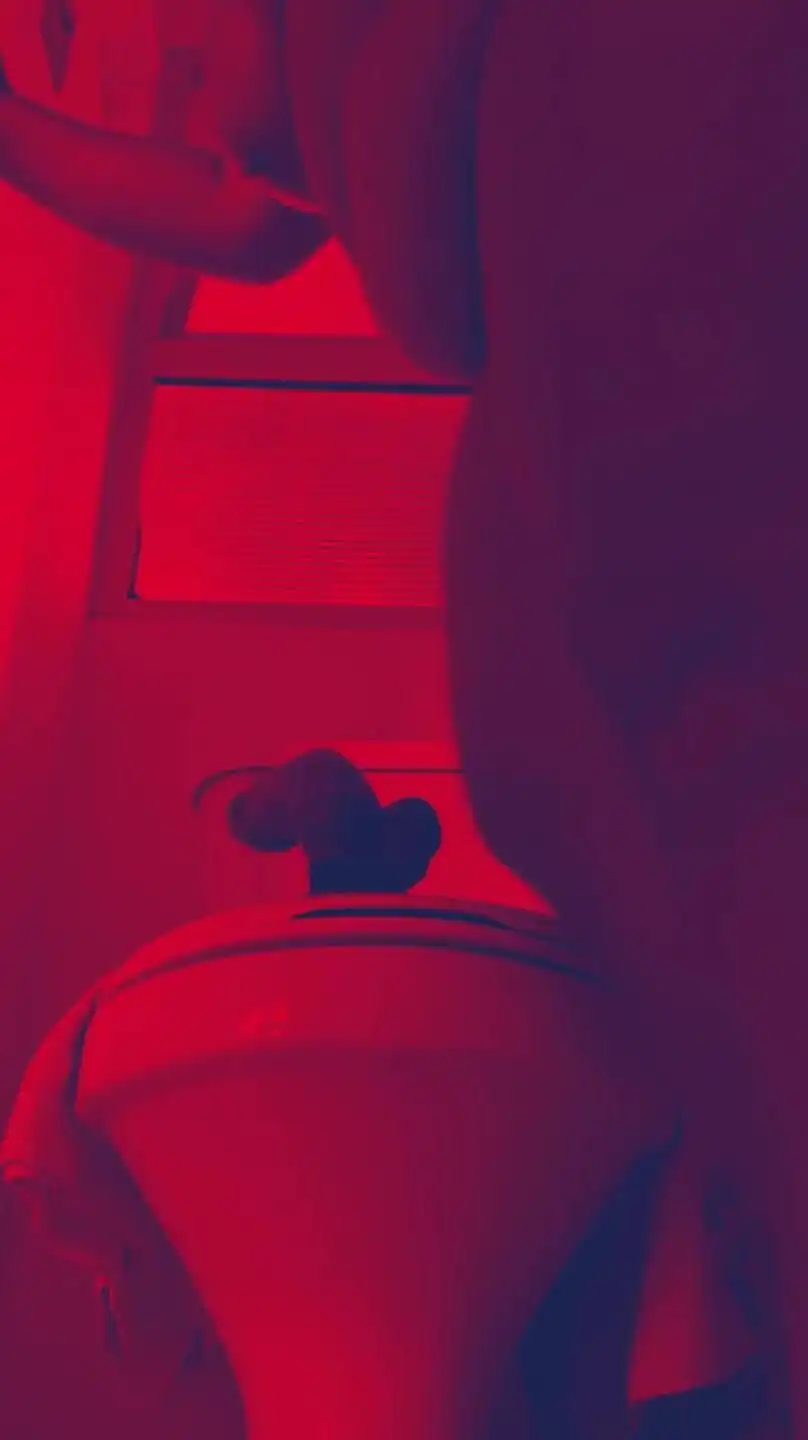 Riderqueen in Toilet for Fans