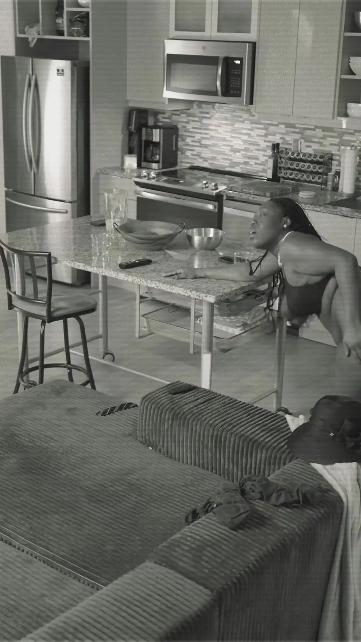 Caught Auntie Fuckin on the Security Cameras