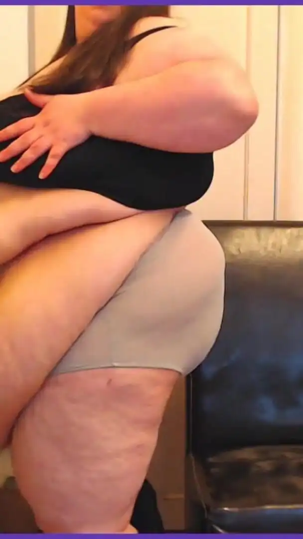 SSBBW slow motion belly jiggles and shakes