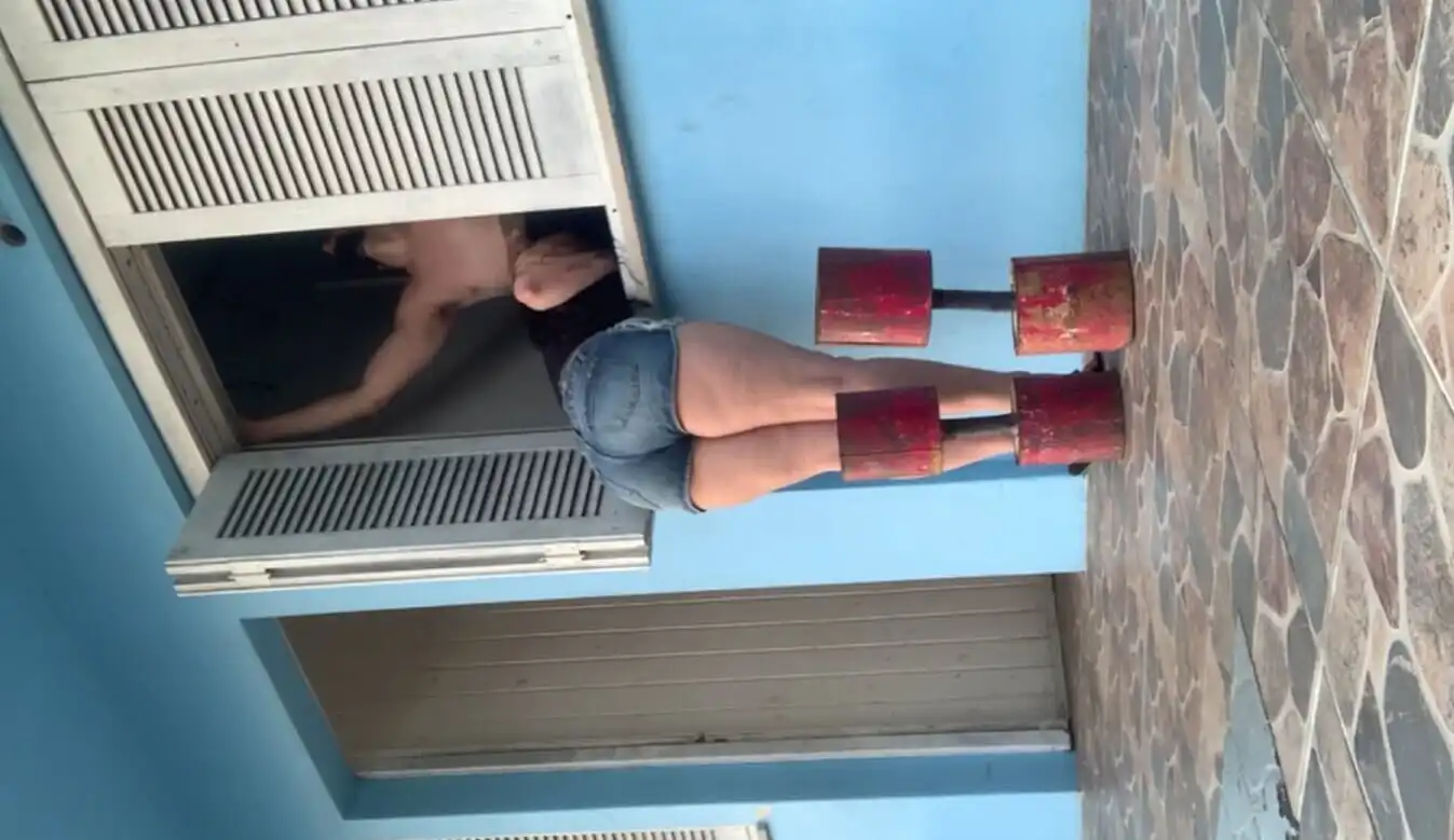 Hot Brazilian Brunette Gave Me a Blowjob at the Window on Sunday Afternoon