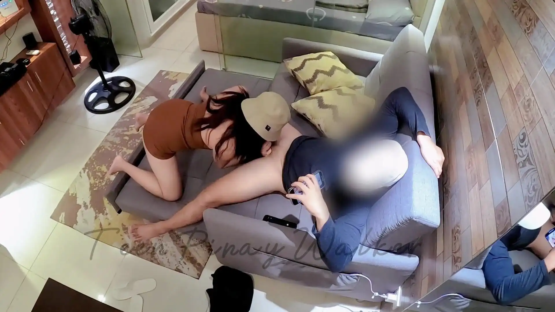 I Fucked Sexy Pinay Girl in Her Condo While Her BF Is Outside