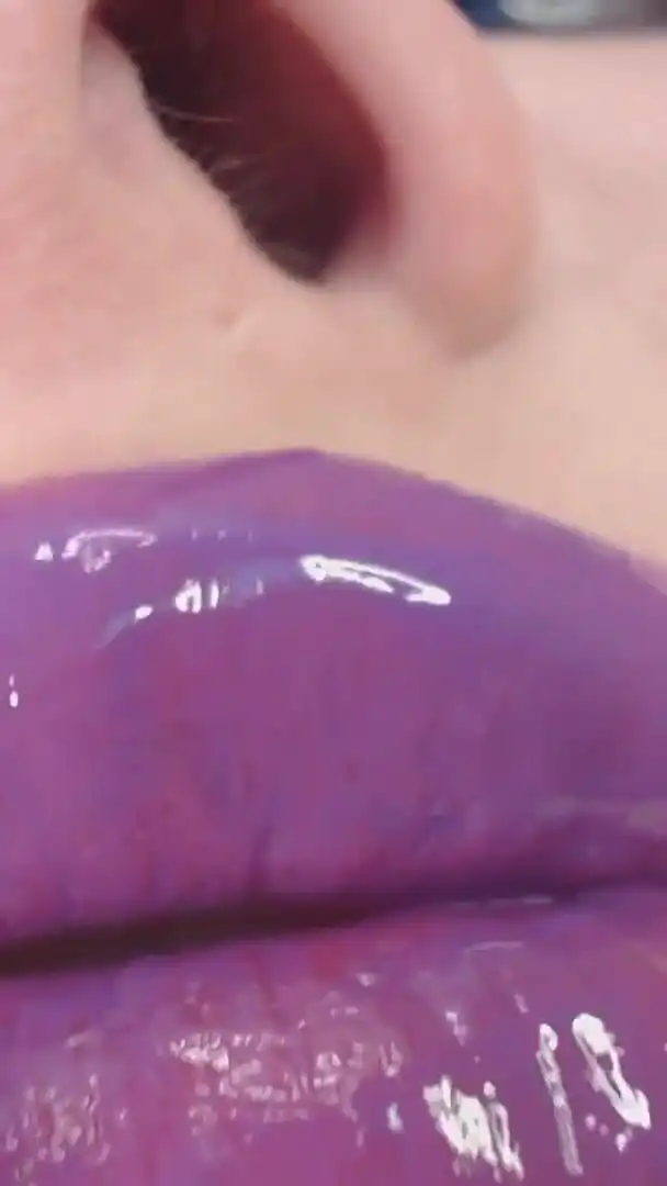 Huge Lips Fetish