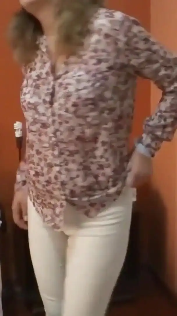 Beautiful Sister-in-law Shows off While I Jerk off in Front of Her