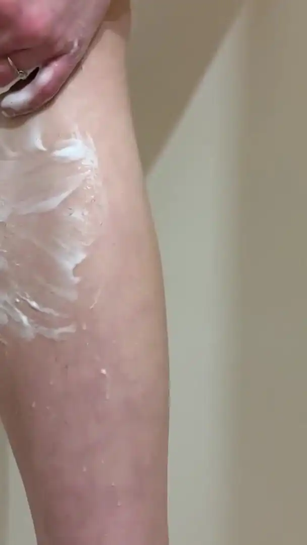 I shave my pussy in the shower in front of my boyfriend