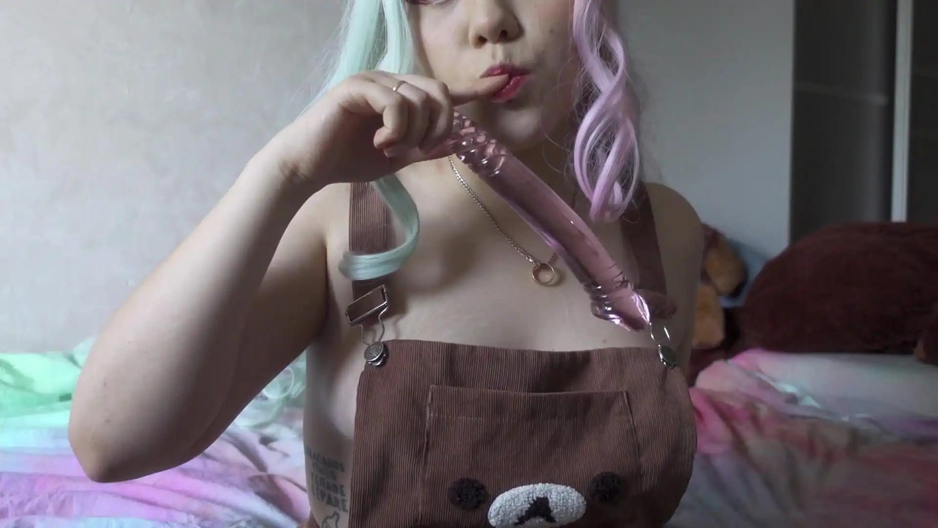 Blowjob for Caramel Glass Dick Furiyssh