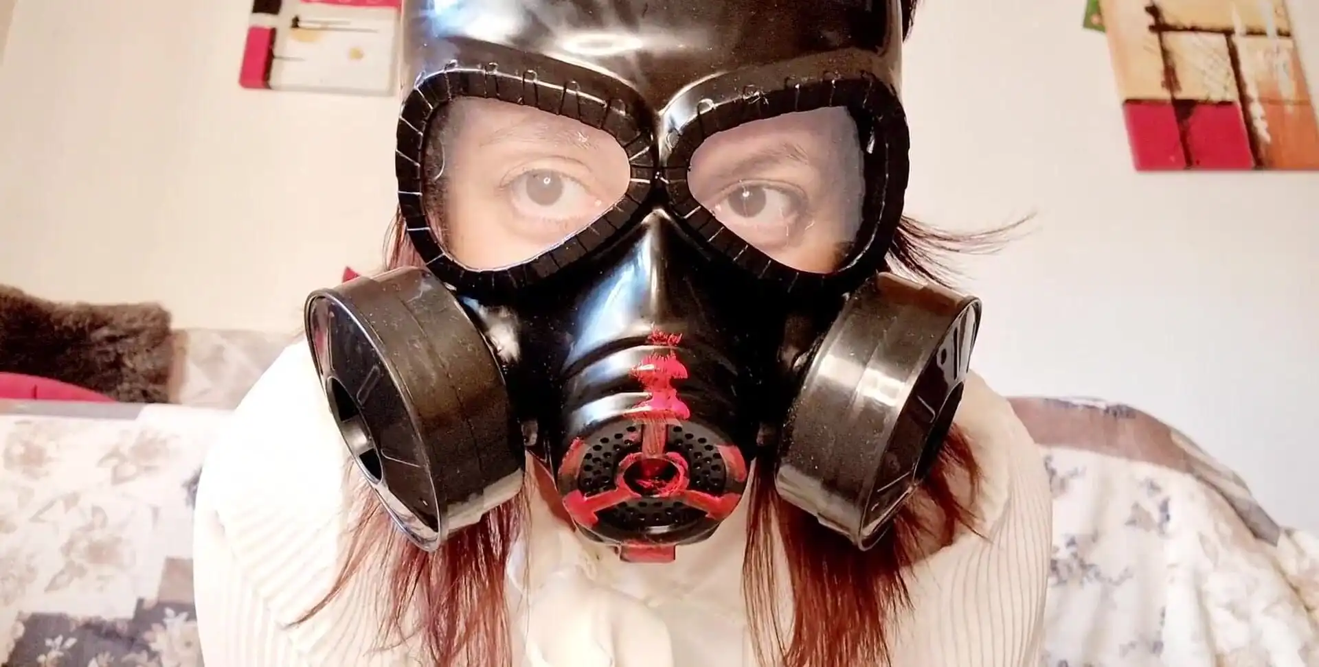 Orgasm with Super Fetish Gas Mask Ready to Enjoy with Me