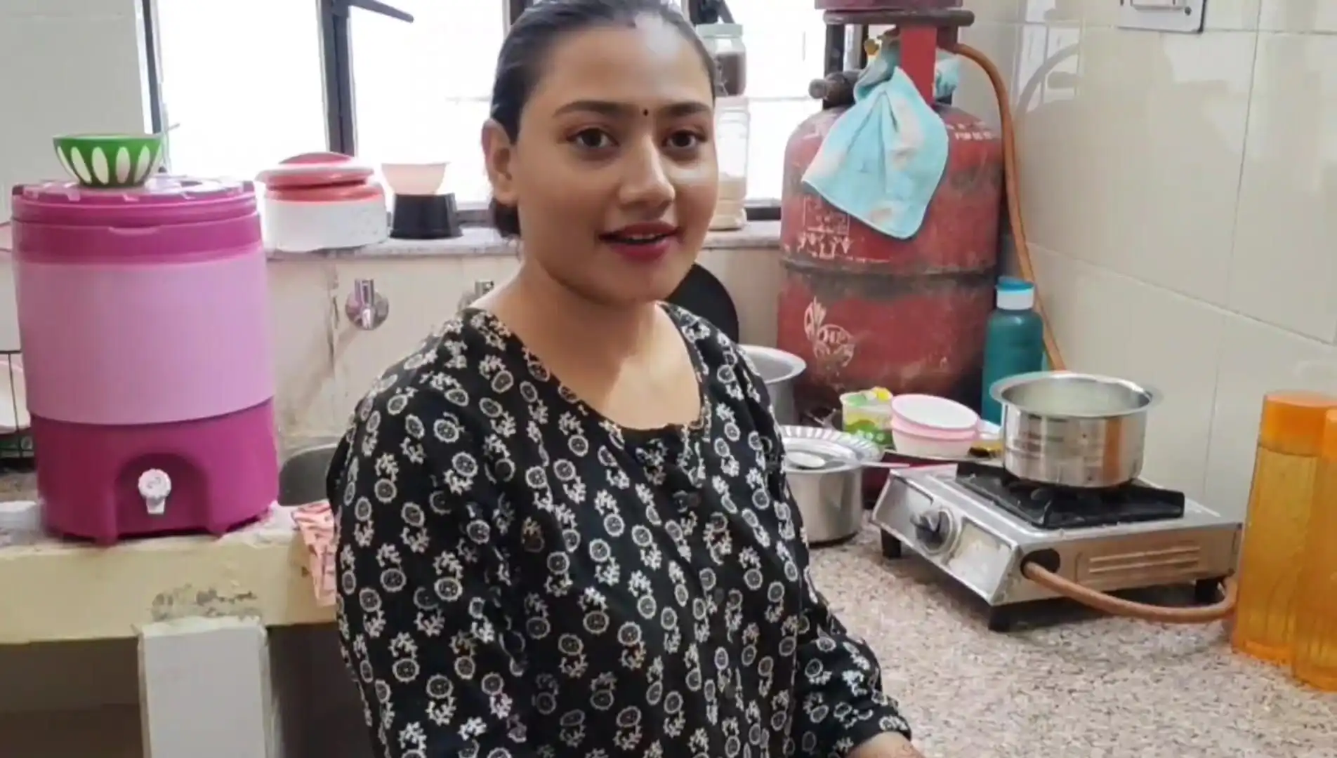 She Was Inserting a Hammer in Her Pussy