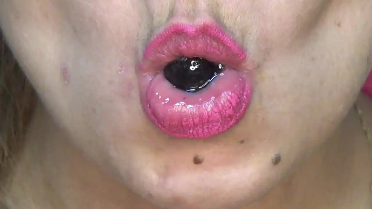 Amazing Kinky Show with Big Fruits!!
