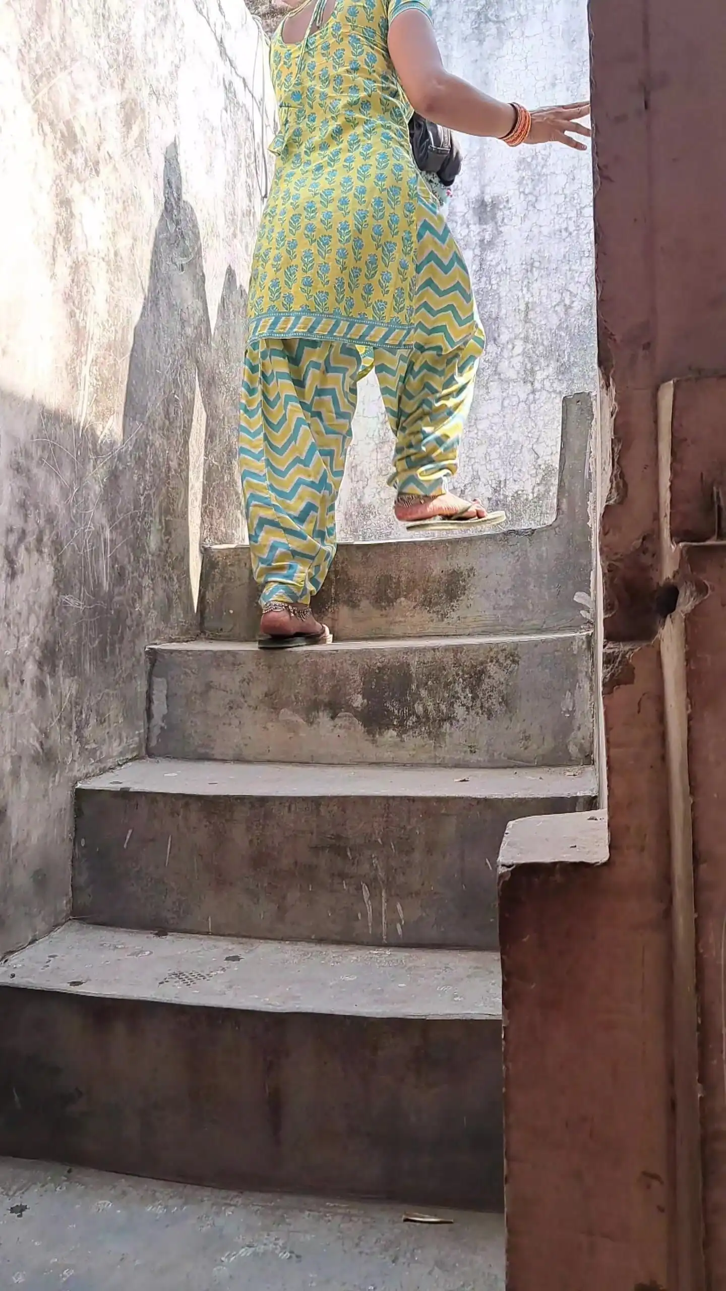 Hot Indian Wife Bath Video Indian Sexy Bhabhi Bathing