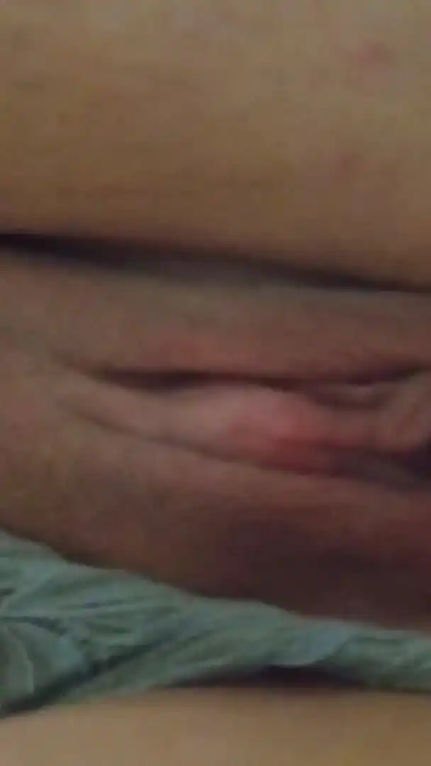 Filling the Naughty Pussy With Milk