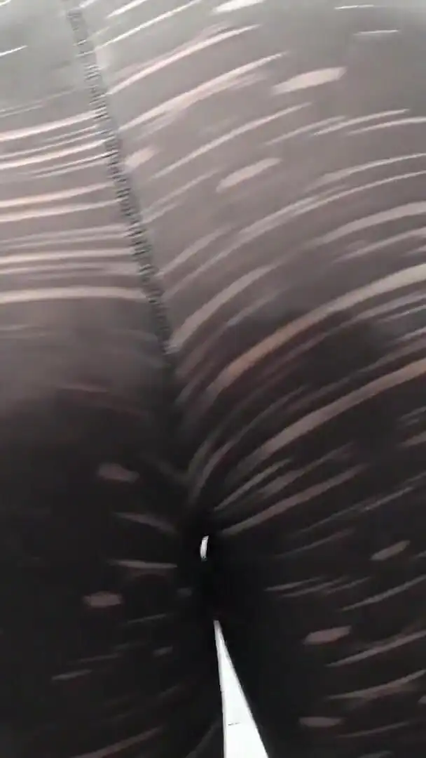 Wetting My Leggings and Teasing You