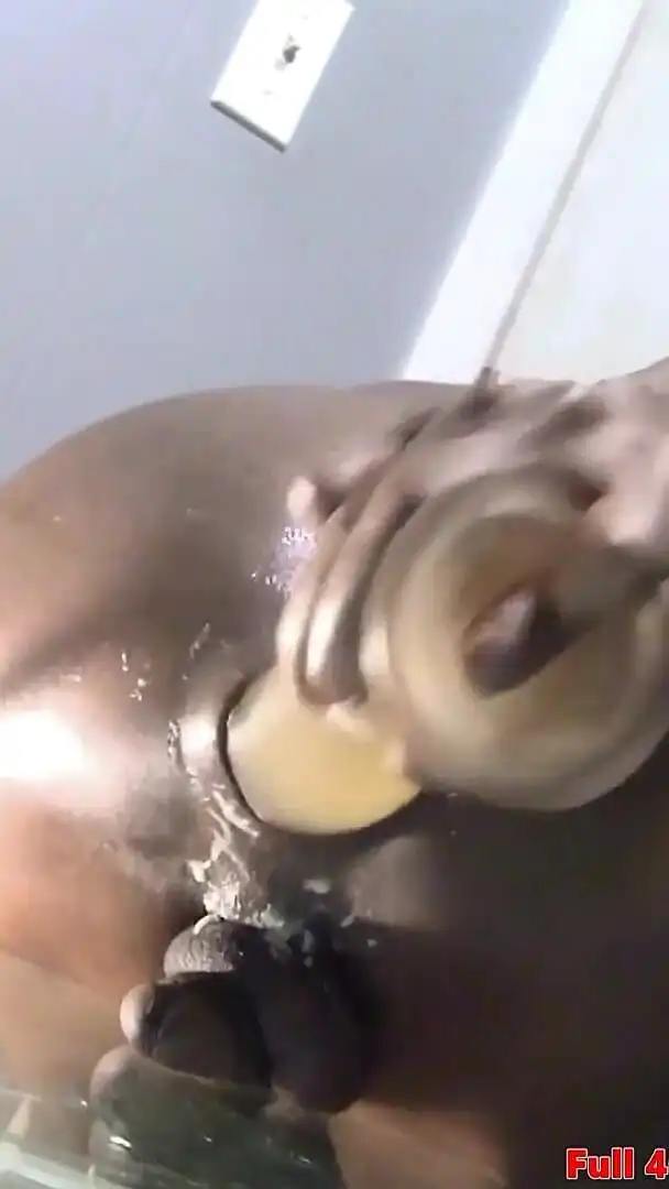 Shaving my asshole for the hardcore anal porno scenes