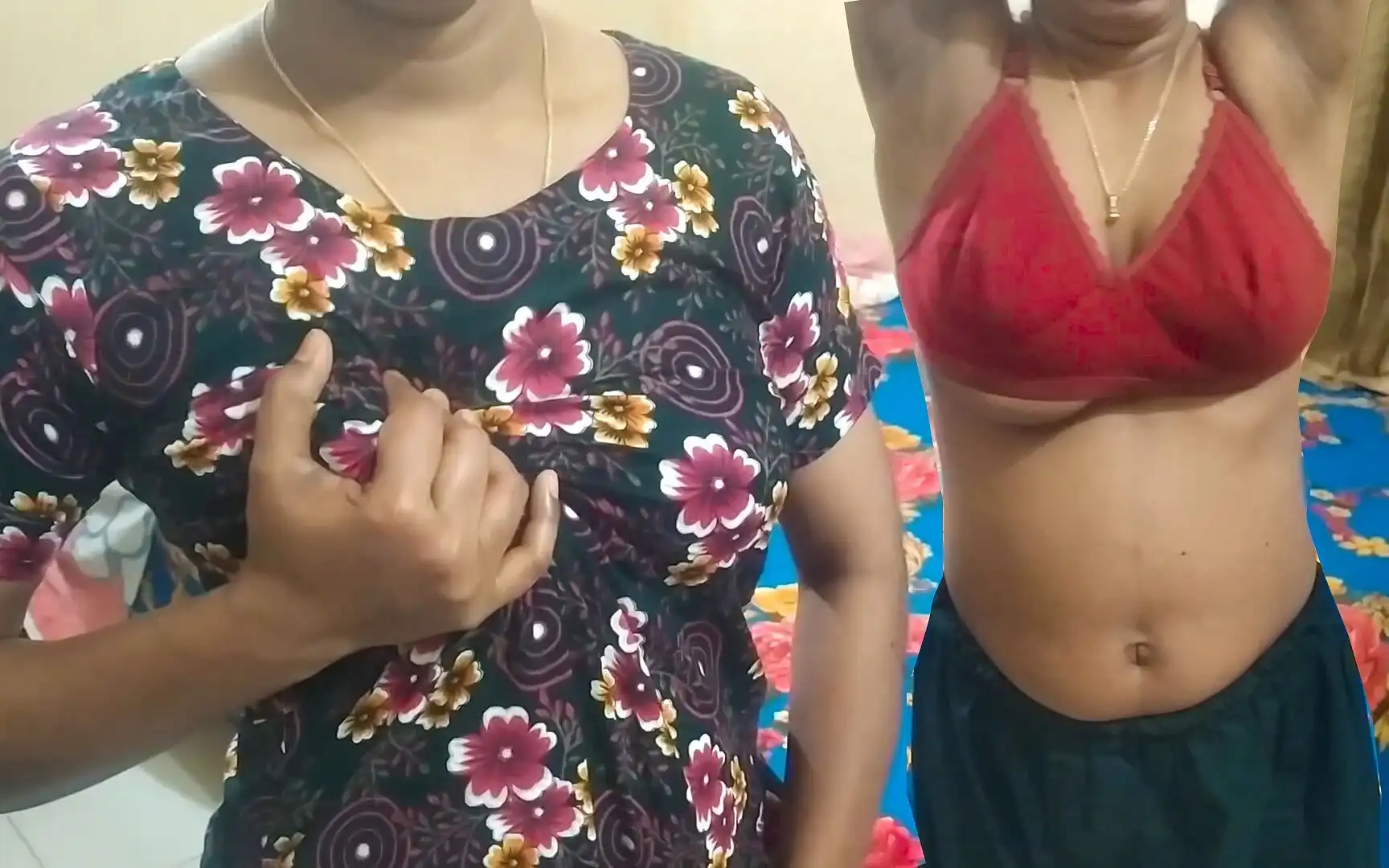 Deshi Beautiful College Girl Shows His Big Bob and Pussy