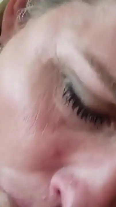 Katie Kampbell Gives Me a Blowjob for 11 Entire Minutes