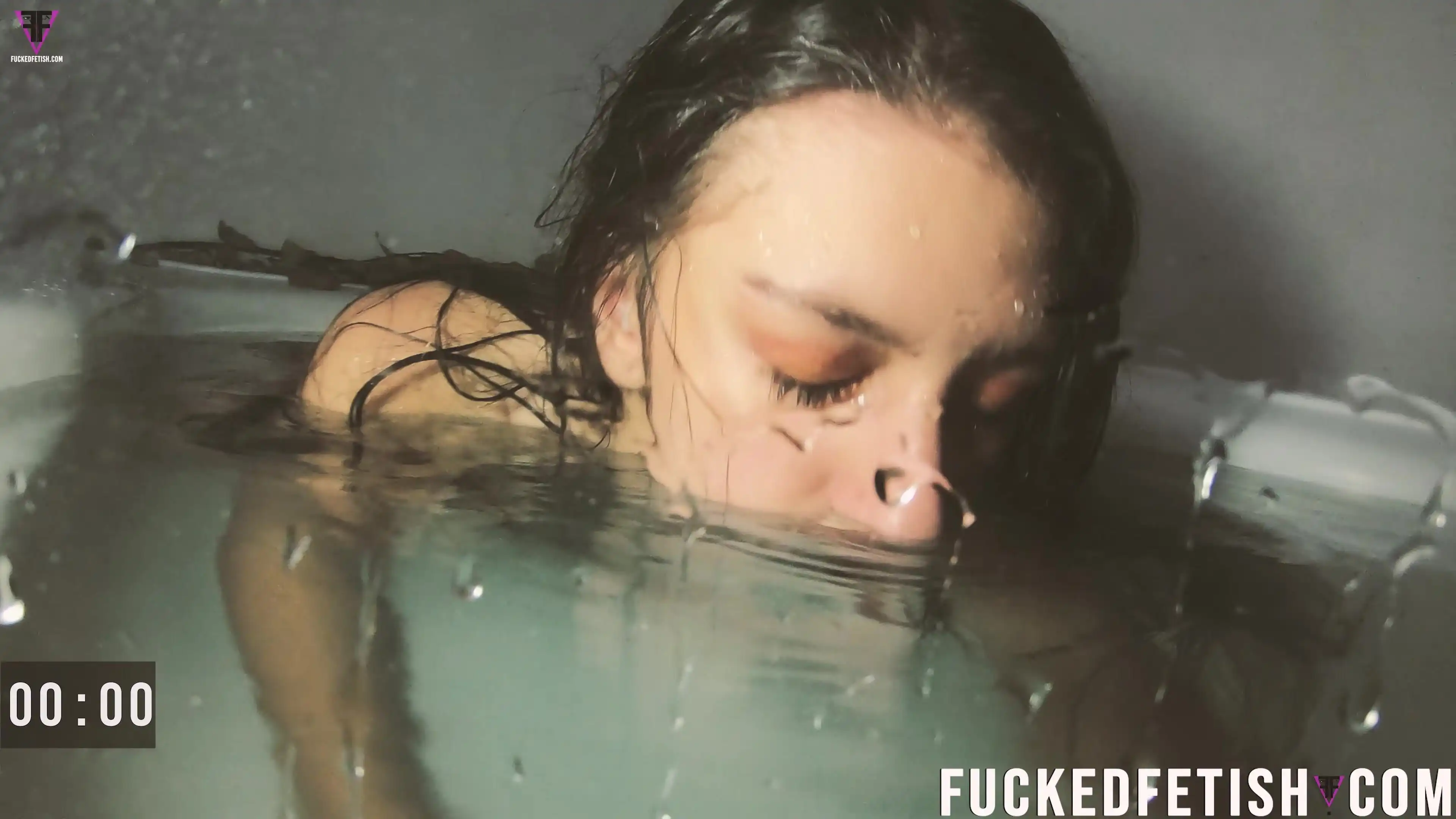 4K Mia Bathtub Full Naked Beautiful Wet Hair Contractions