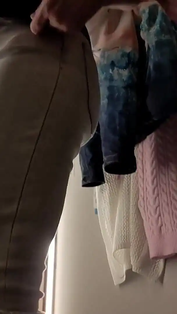 Trying on a New Pair of Jeans on My Gorgeous Ass