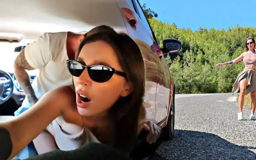 I Gave the Blogger a Ride and Fucked Her in the Car!