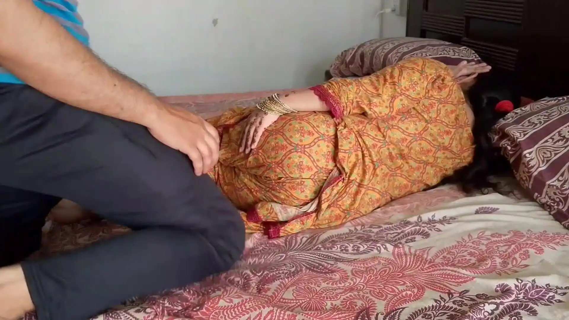 Desi Wife Say's