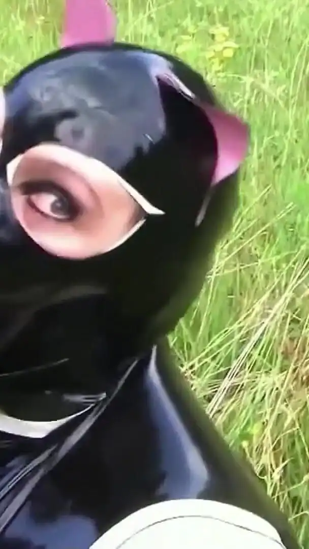 Big Boobs Latex Slut Blows in Nature