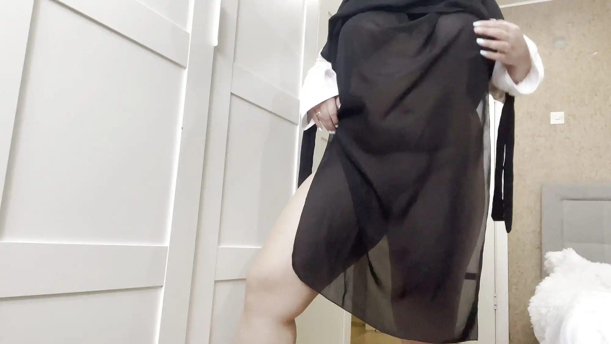 Arab Wife Without Panties