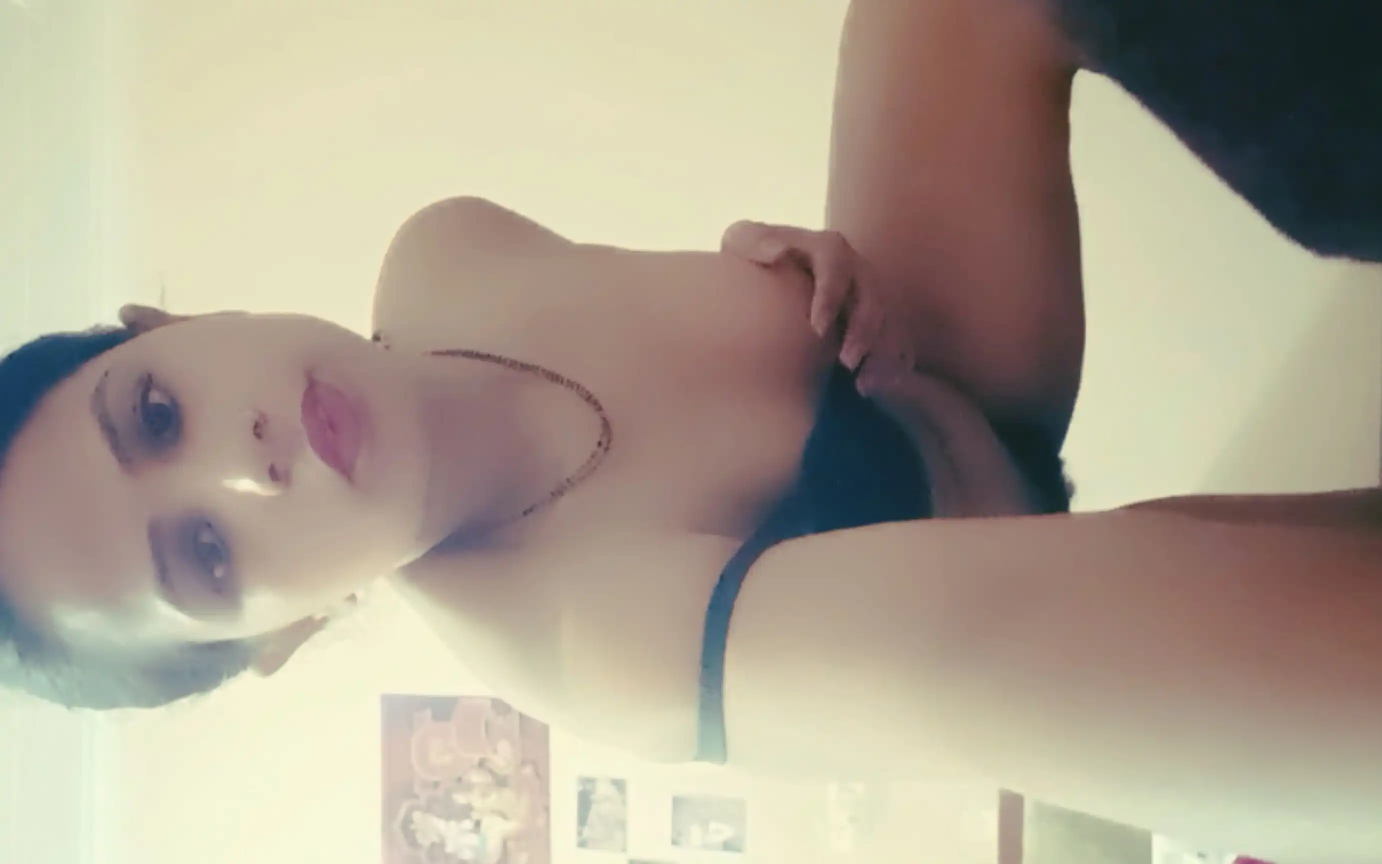 Step Sister Nude Show Alone in Home Sexy Body