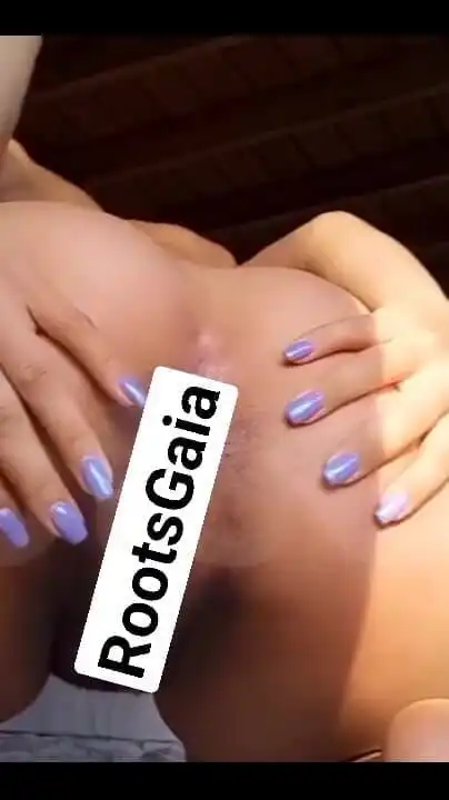 Amoress for Sale Double Penetration Video with My Toys