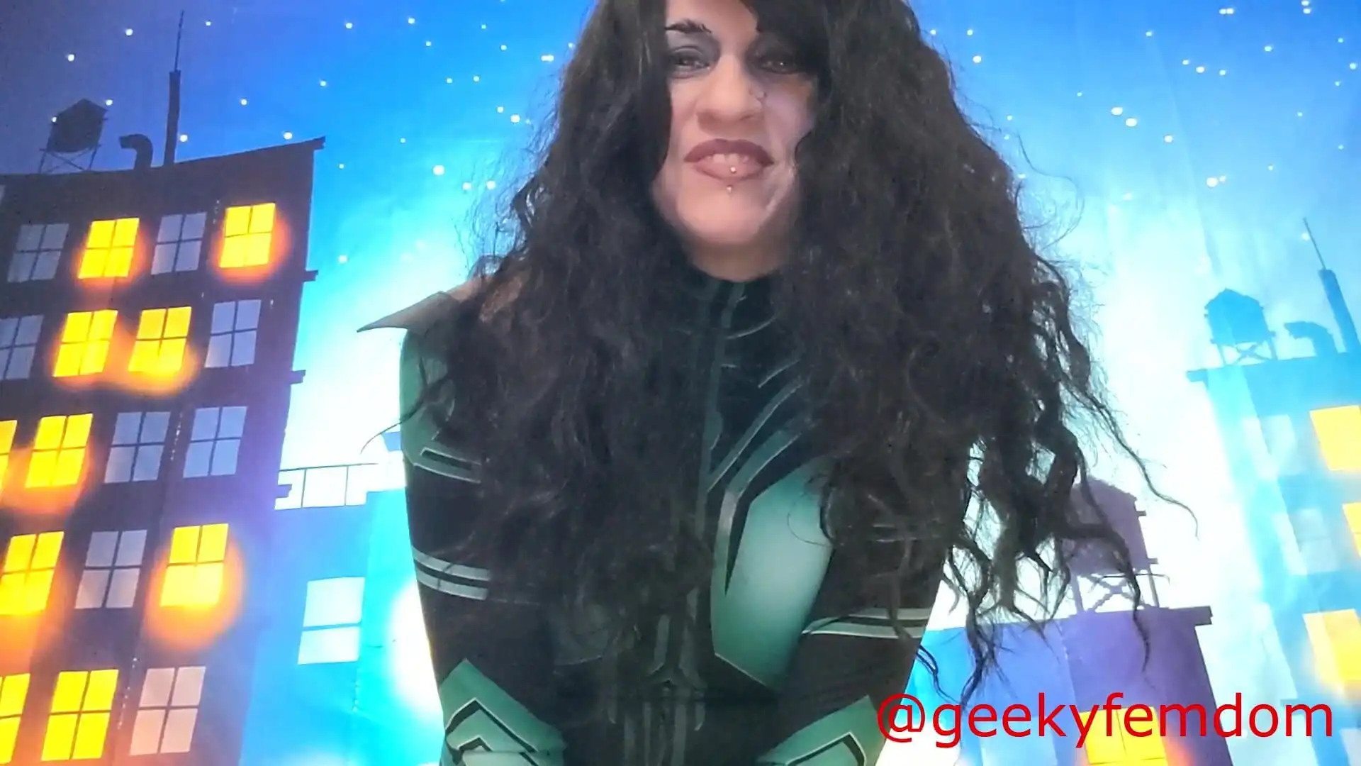 Hela Giantess Rampage