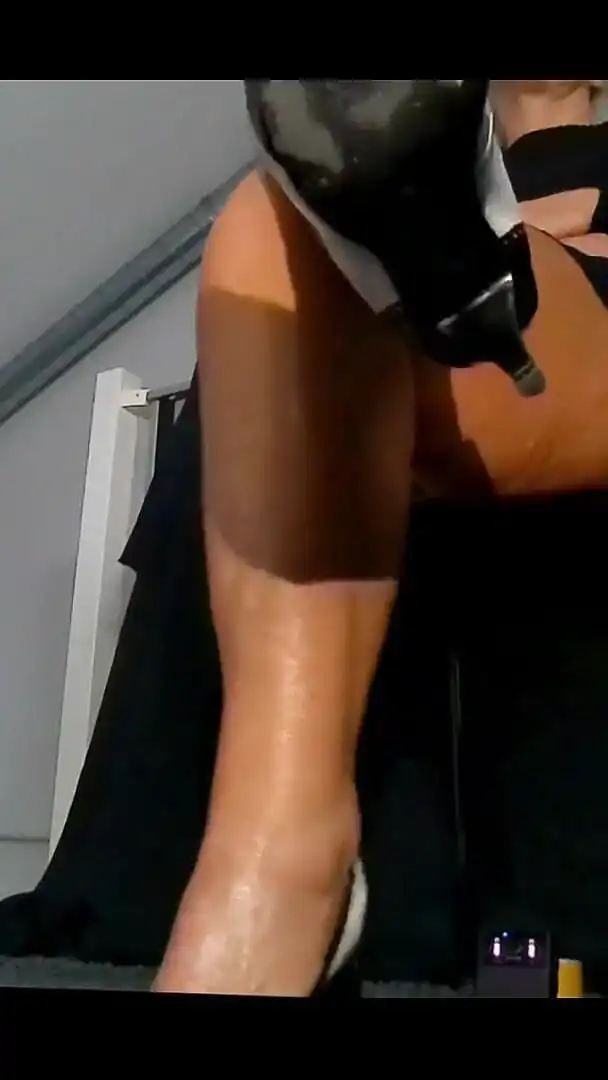 Looking at a Leggy GILF