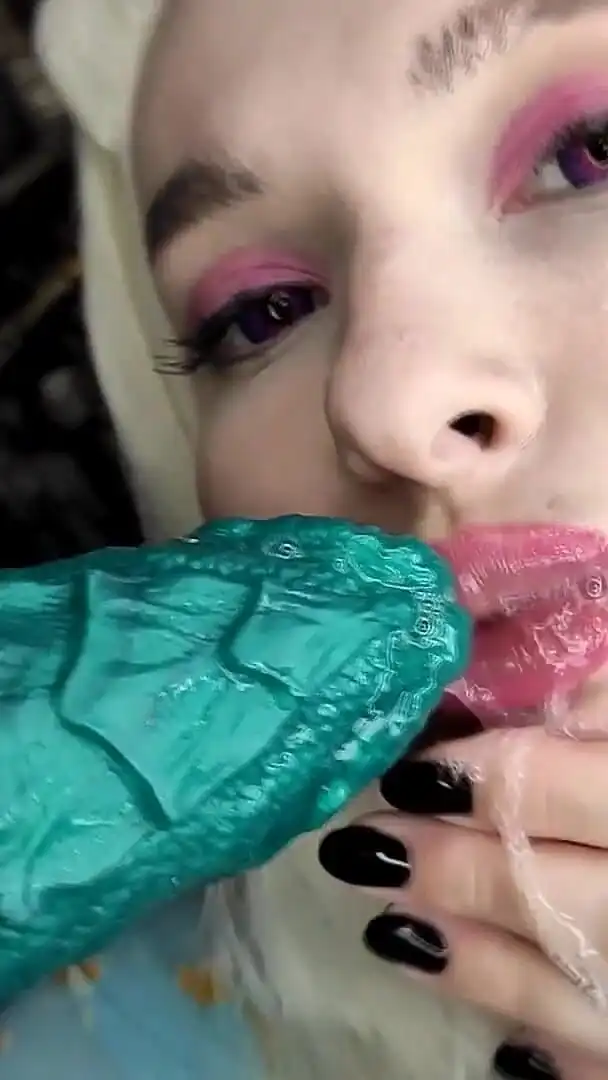 Daenerys Targaryen Anal and Dragon Eggs