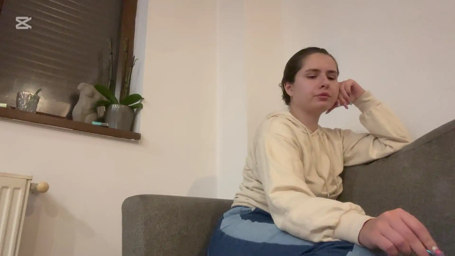 Bubbly Farts on Couch