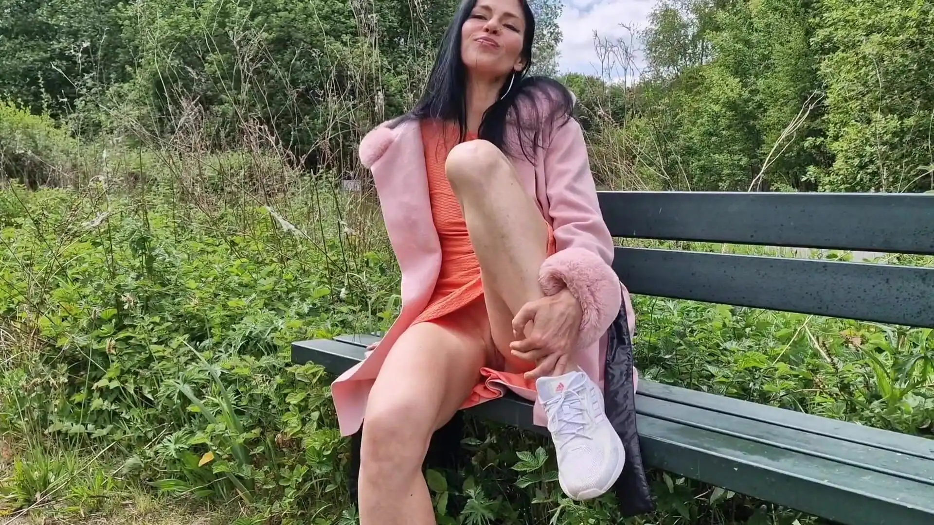 Nude Peeing
