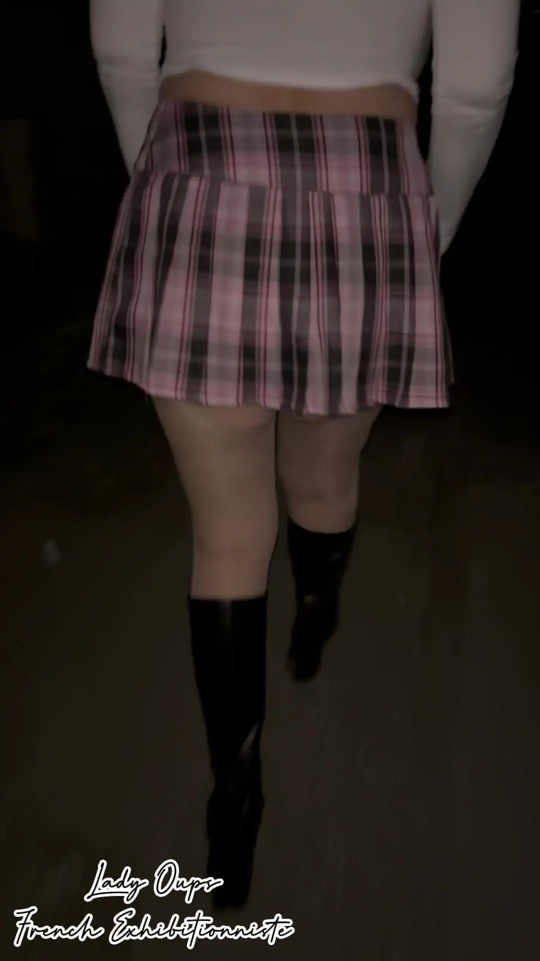 Pink Scottish Mini Skirt Whore Anal Plug And Exhibition In Town