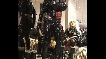 Roxina2007encasedrubberdolls250207xl.wmv