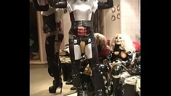 Roxina2007peepantdolldeluxe060307xxl.wmv