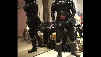 Roxina2007wankingrubbergurl100207.wmv