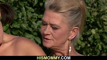 He Found His Gf Toying His Old Mom' s Pussy
