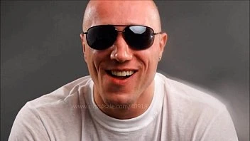 Skinhead Smokes And Spits On You - 016,