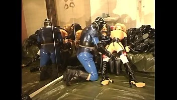 Rubberoxbizarremasturbator200308xl.wmv