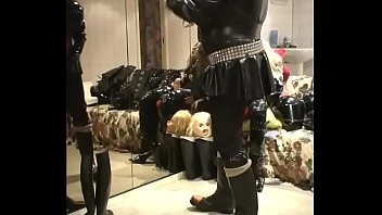 Roxina2004bigbustyrubberslut081204xl.wmv