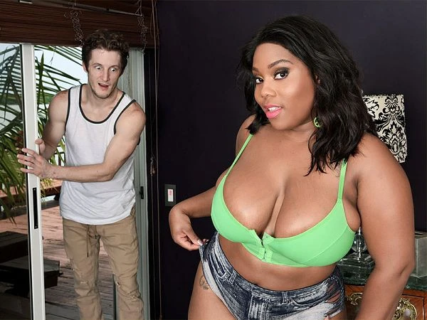 Boobs & Badonkadonk