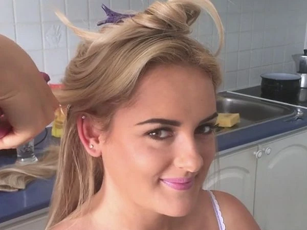 Katie In The Mix
