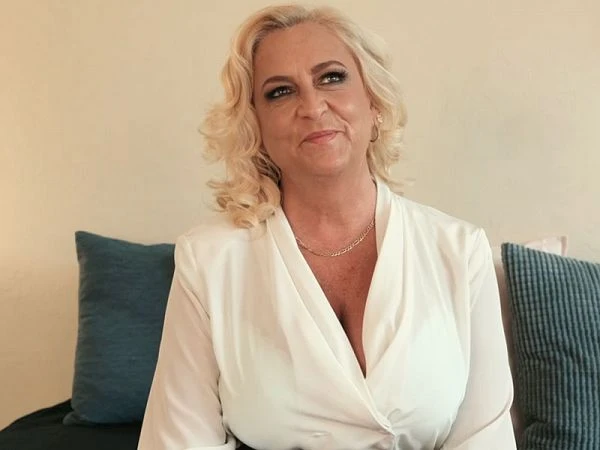 Meet Charli Adams, former Mormon, now a hot swinger