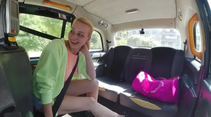 Horny driver helps to choose a swimsuit