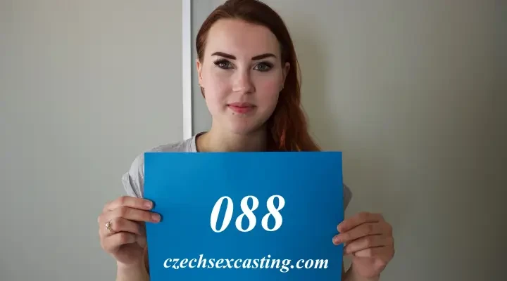 Charli Red fucked on casting