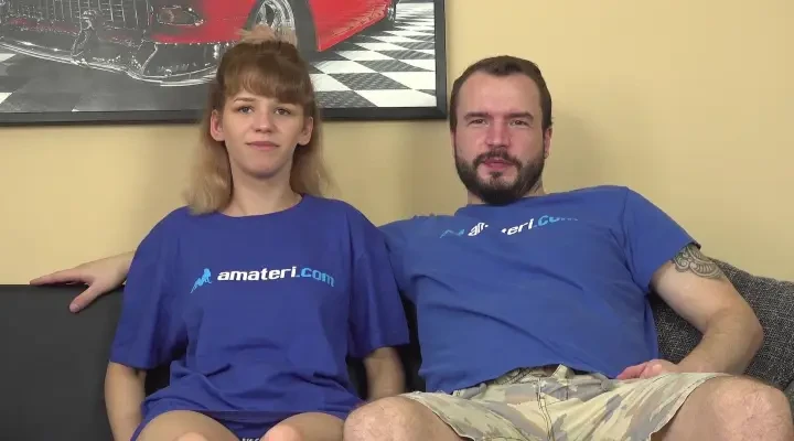 He met a horny girl on a dating site